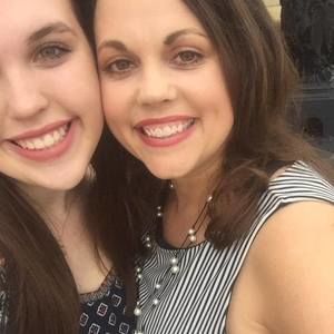 Meet your Posher, Kayla